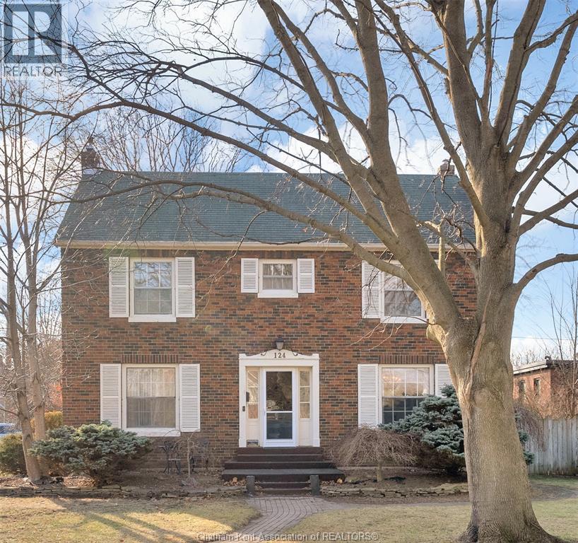 Single Family — 124 Llydican Avenue, Chatham, Ontario