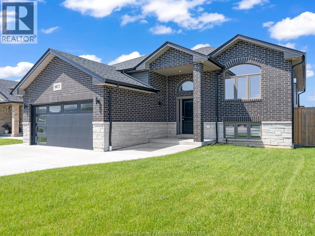 Single Family — 1077 Icewater Avenue, Windsor, Ontario
