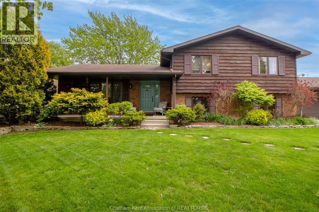965 Mooney Street, Dresden — photograph 3