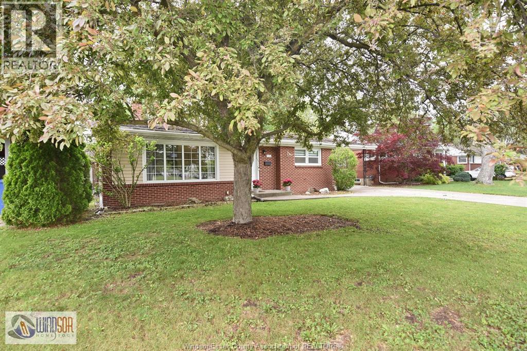3165 Virginia Park Avenue, Windsor — photograph 3