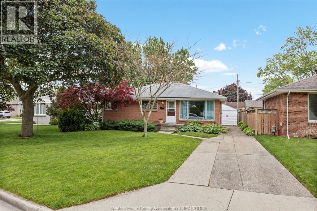 Single Family — 885 Isack Drive, Windsor, Ontario