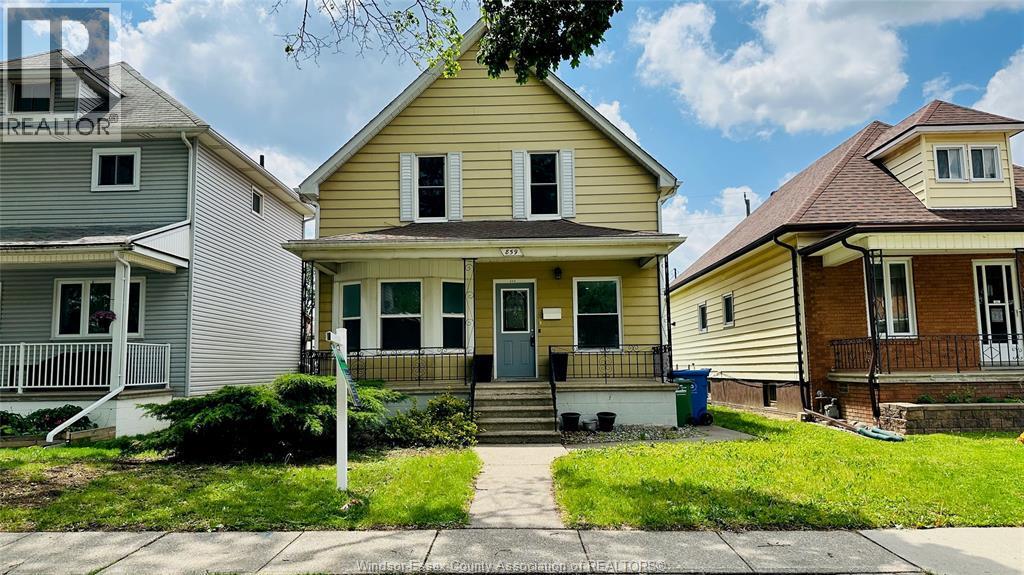 859 Pierre Avenue, Windsor — primary photograph
