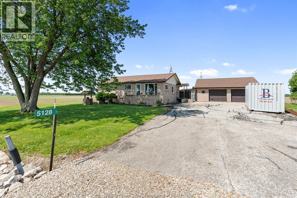 5128 Concession 5 Road, Amherstburg — photograph 3