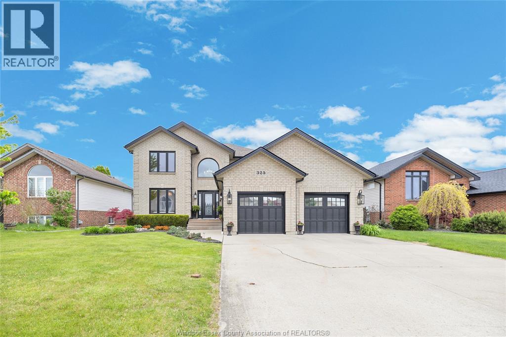 325 Coretti Drive, Lakeshore — photograph 2