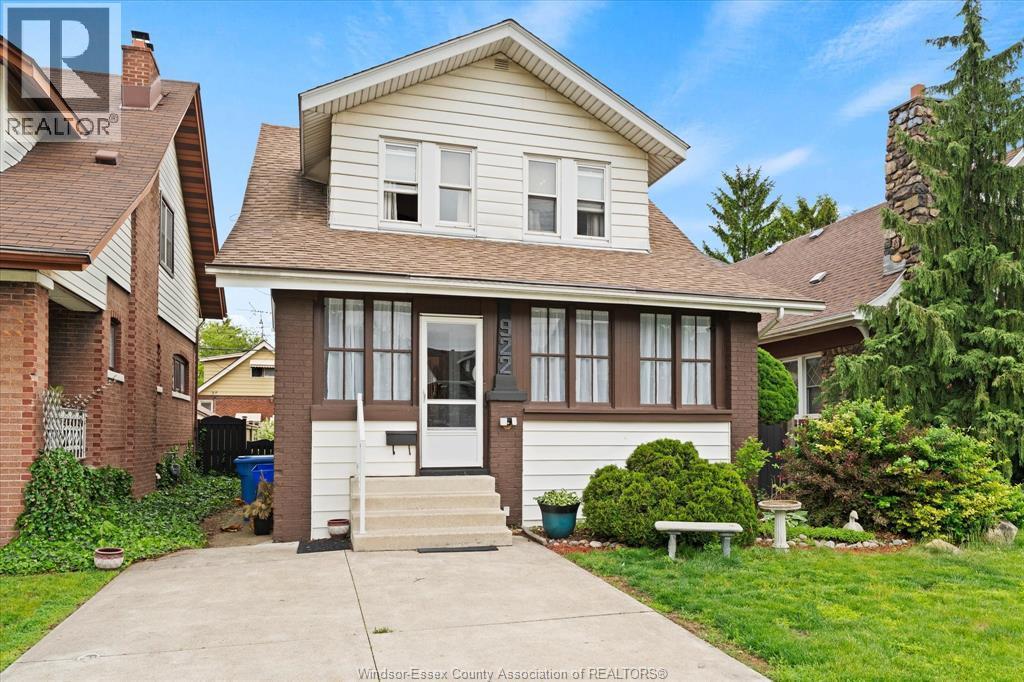922 Lawrence Road, Windsor — photograph 3