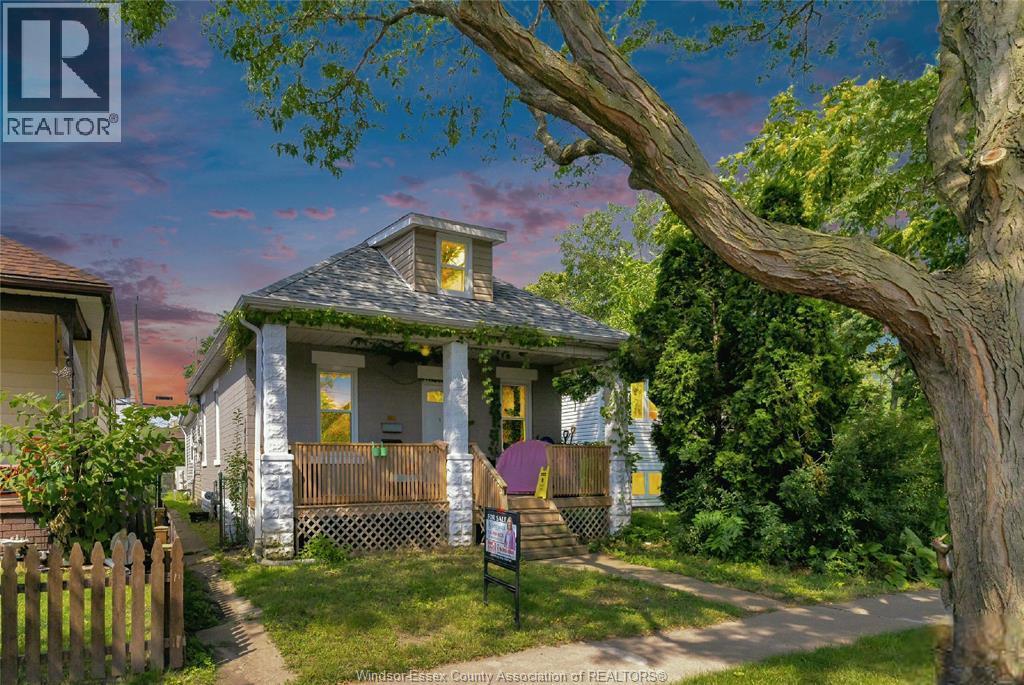 953 Henry Ford, Windsor — primary photograph