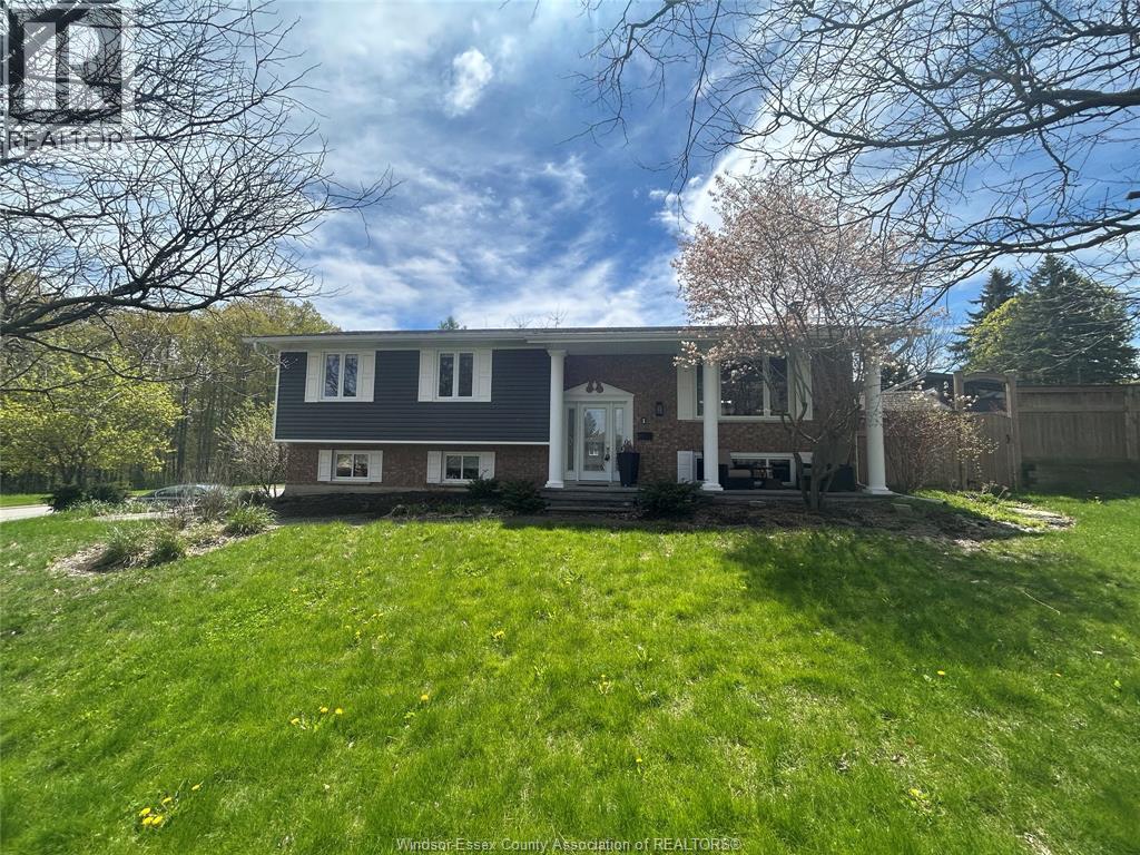 1 Sunset Place, Elmira — primary photograph