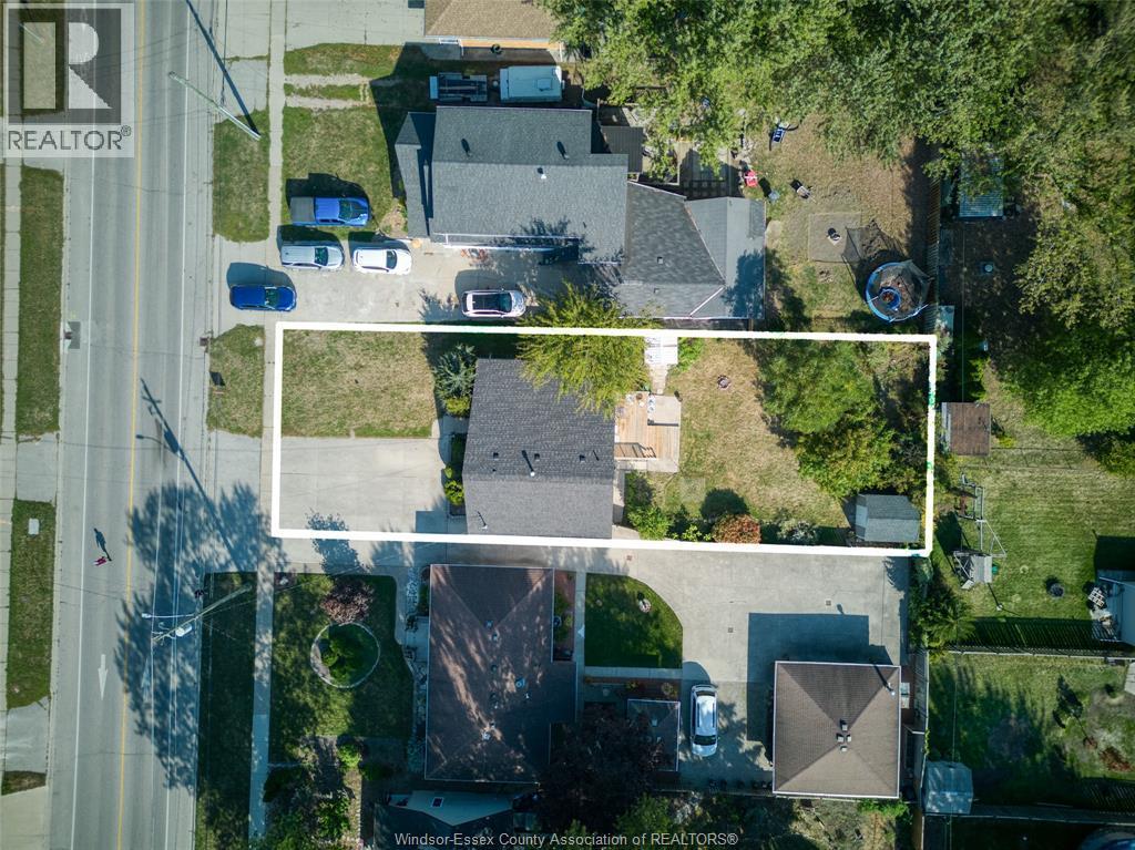 426 Lesperance Road, Tecumseh — photograph 3