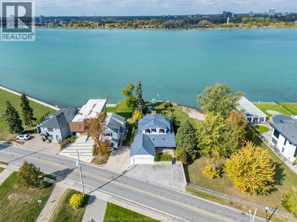4182 Riverside Drive, Windsor — photograph 3