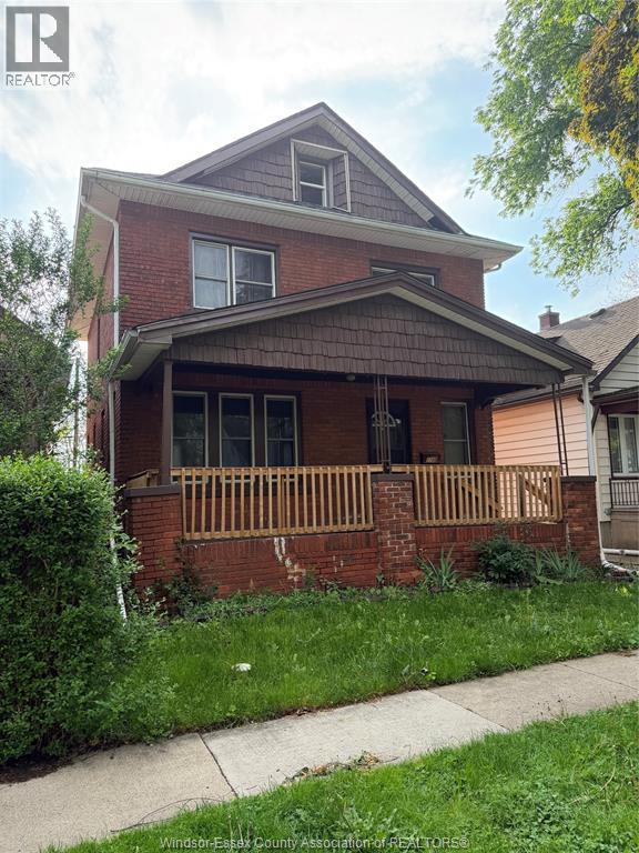 1180 Albert, Windsor — primary photograph