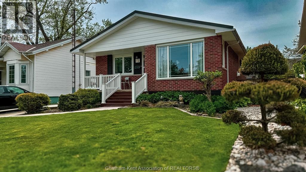 Single Family — 94 Stanley Avenue, Chatham, Ontario