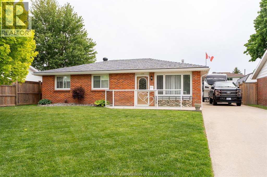 Single Family — 106 Wills Street, Wallaceburg, Ontario