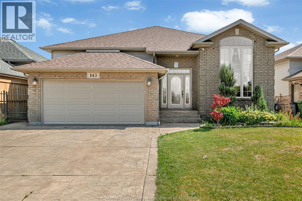 Single Family — 143 Amy Croft, Lakeshore, Ontario
