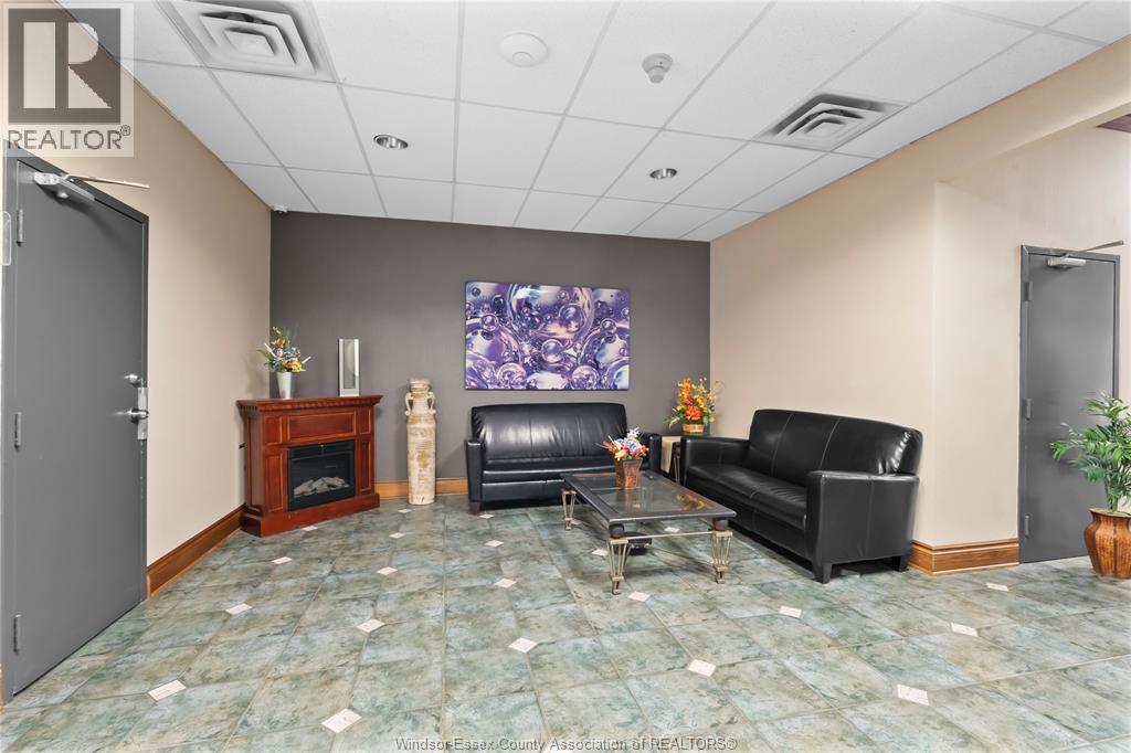 540 Ouellette Avenue #6C, Windsor — photograph 3
