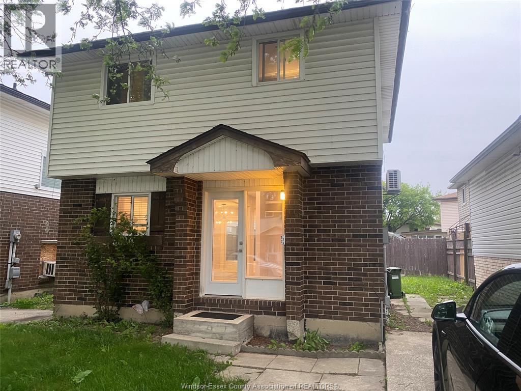 8324 Gregory Place, Windsor — primary photograph