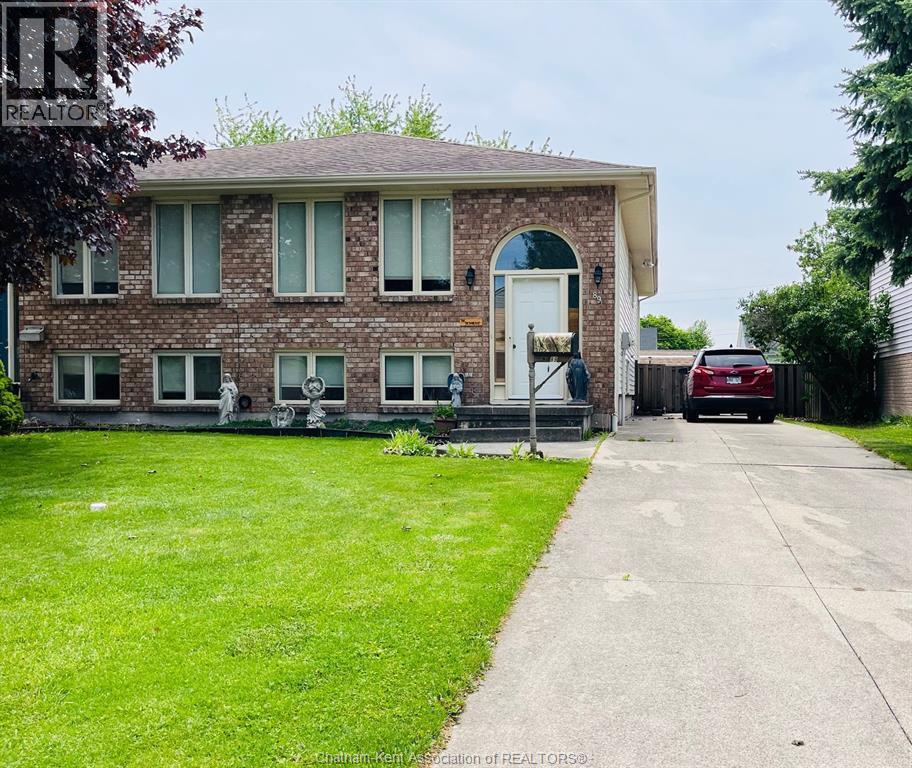 Single Family — 89 Bruinsma Avenue, Wallaceburg, Ontario
