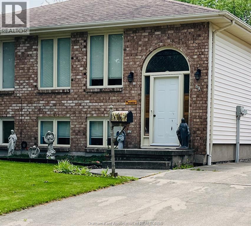89 Bruinsma Avenue, Wallaceburg — photograph 2