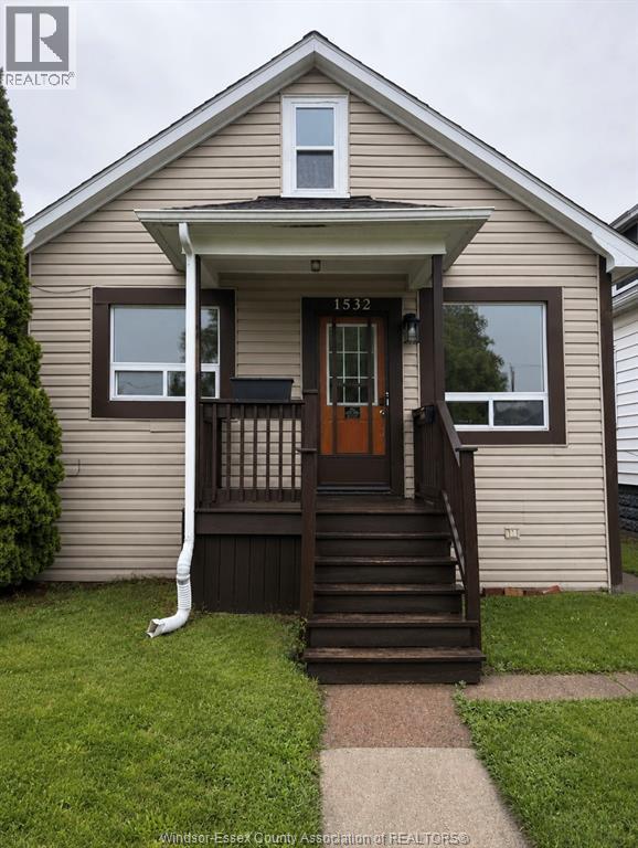 1532 Albert, Windsor — primary photograph