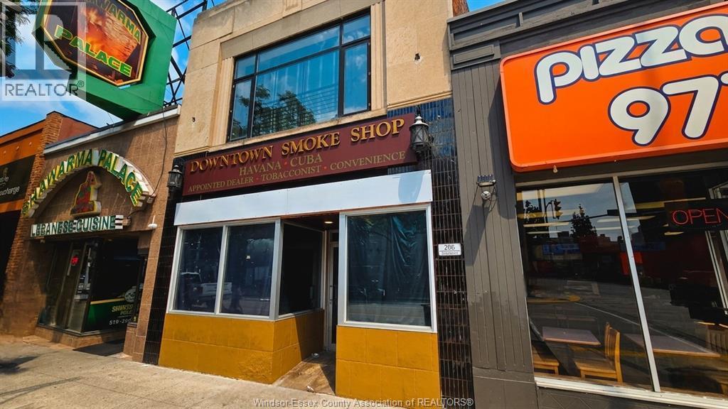 286 Ouellette Avenue, Windsor — primary photograph