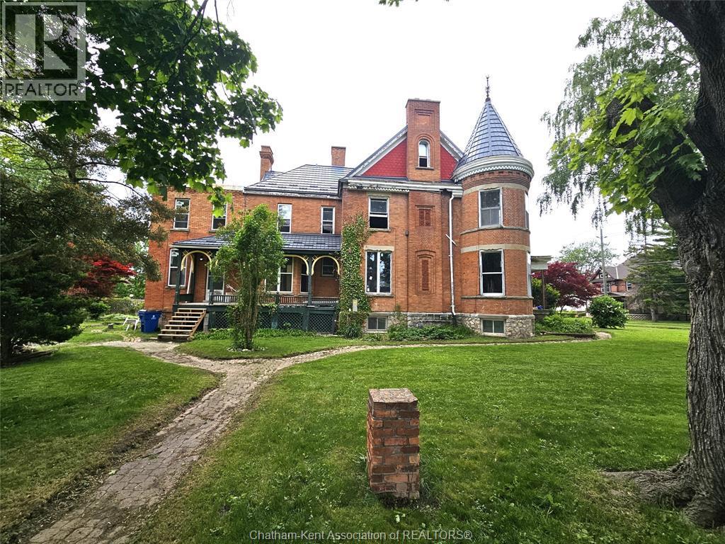 Multi-family — 146 Park Street, Chatham, Ontario