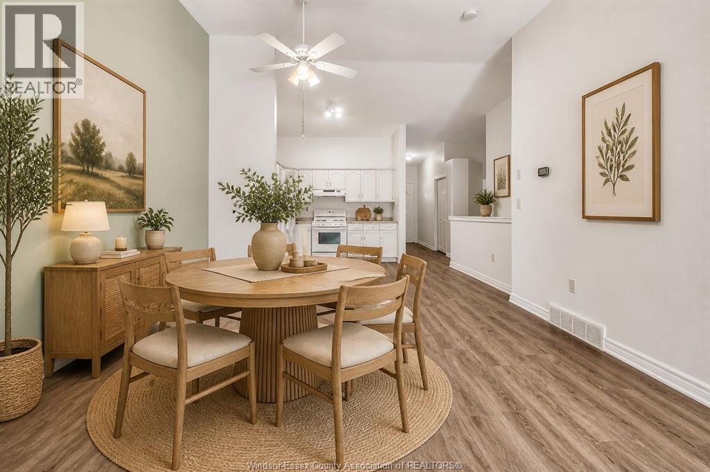 339 Rockport, Kingsville — photograph 3