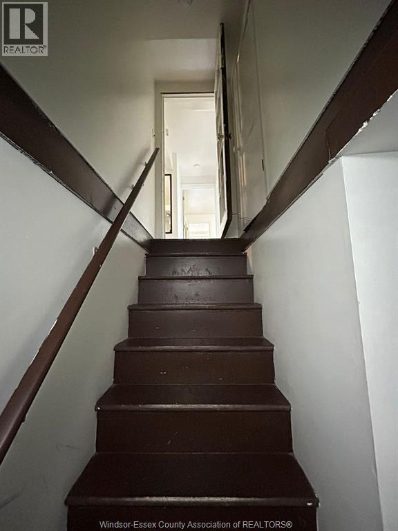 3153 Peter Street #UPPER, Windsor — photograph 2