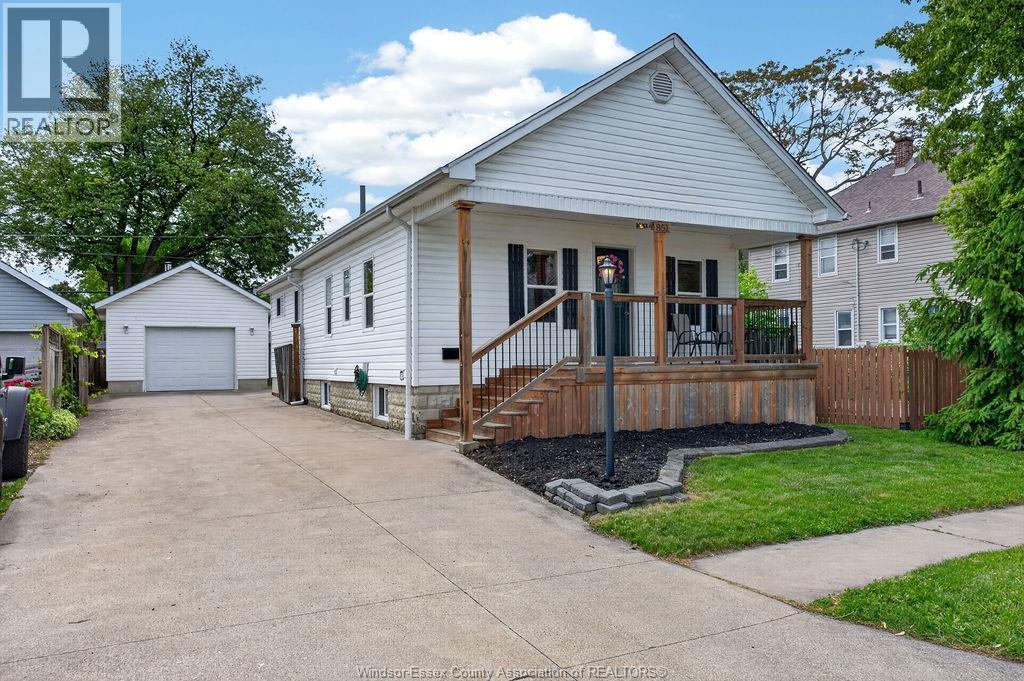 851 Ellrose Avenue, Windsor — photograph 2
