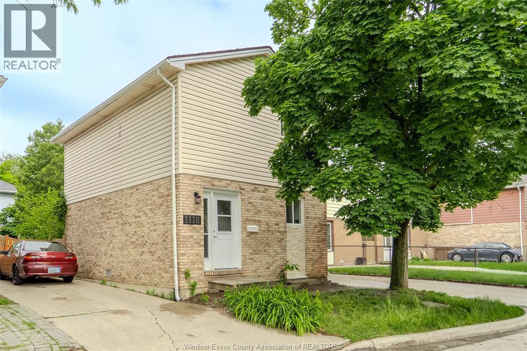 Single Family — 1118 Aire Place, Windsor, Ontario