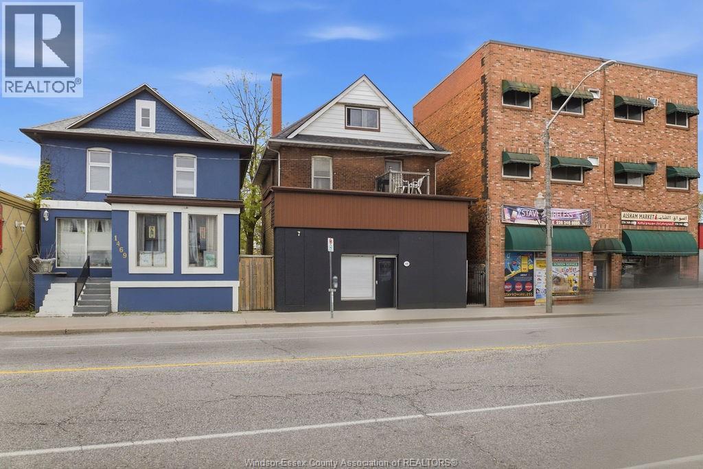 1453-1455 Wyandotte Street, Windsor — photograph 2
