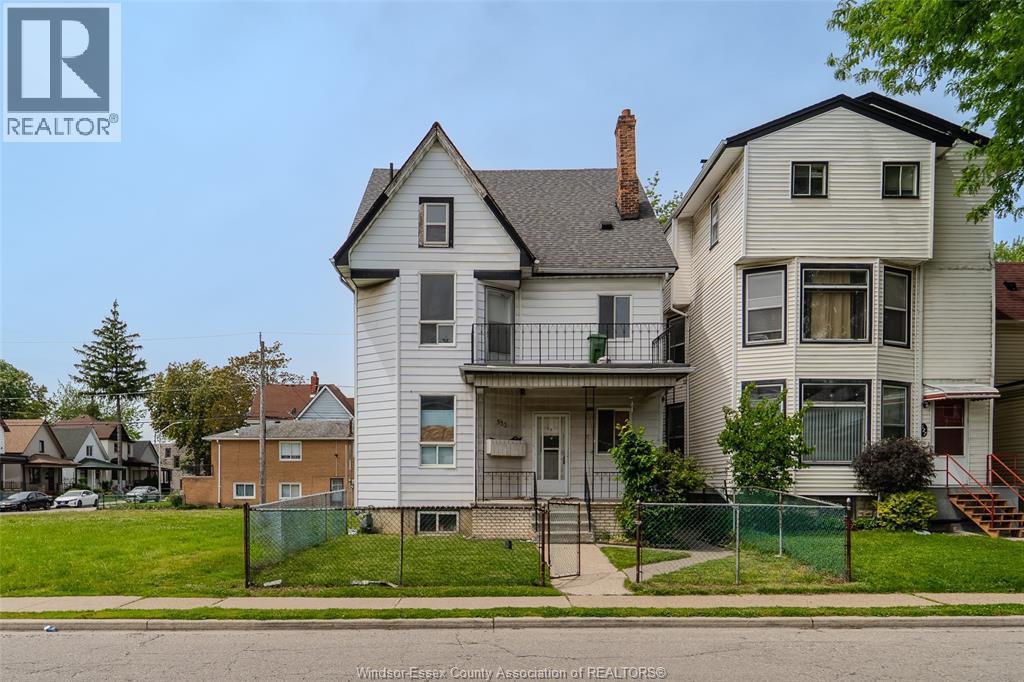 533 Church Street, Windsor — photograph 2