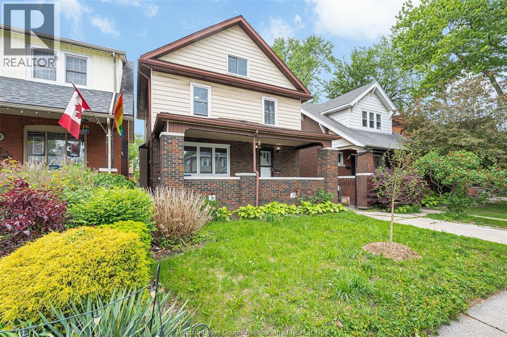 1525 Dougall, Windsor — photograph 2