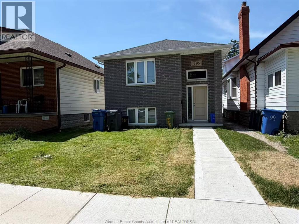 495 McEwan Avenue, Windsor — primary photograph