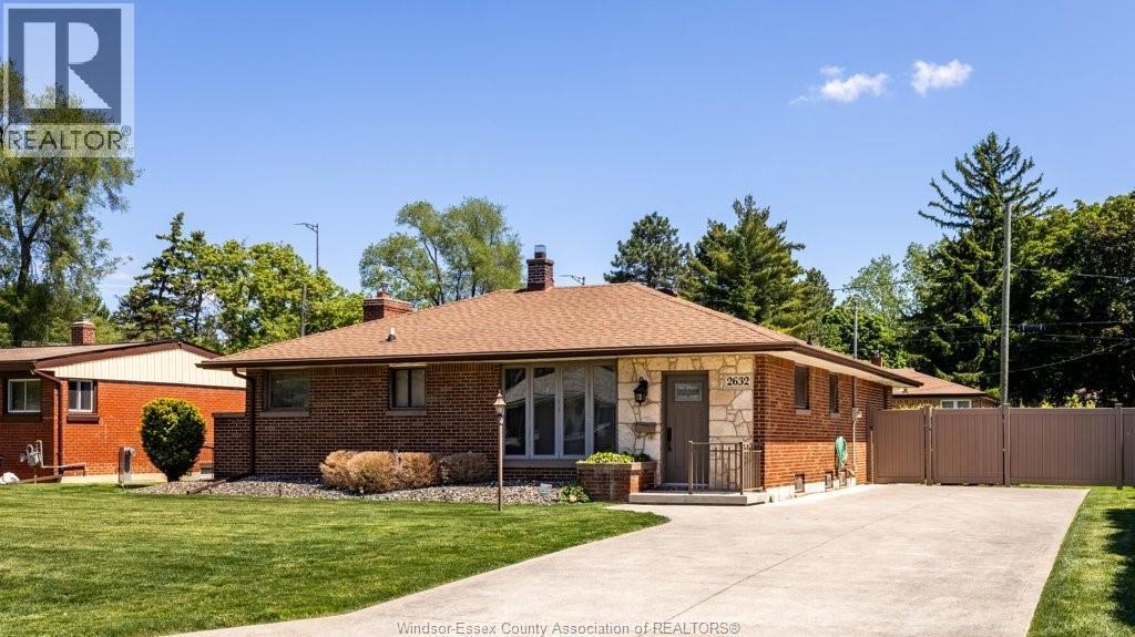 2632 Everts Avenue, Windsor — photograph 3
