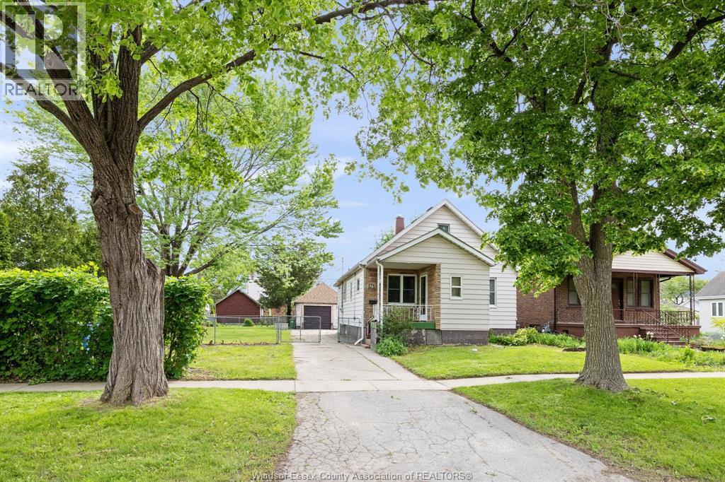 1718 Factoria, Windsor — photograph 3