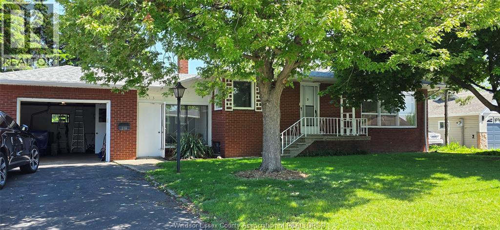 Single Family — 113 Victory, LaSalle, Ontario