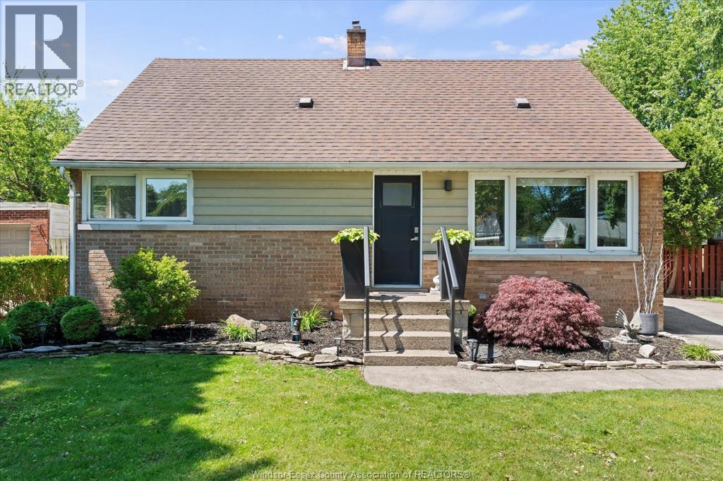 3233 Dandurand, Windsor — photograph 3