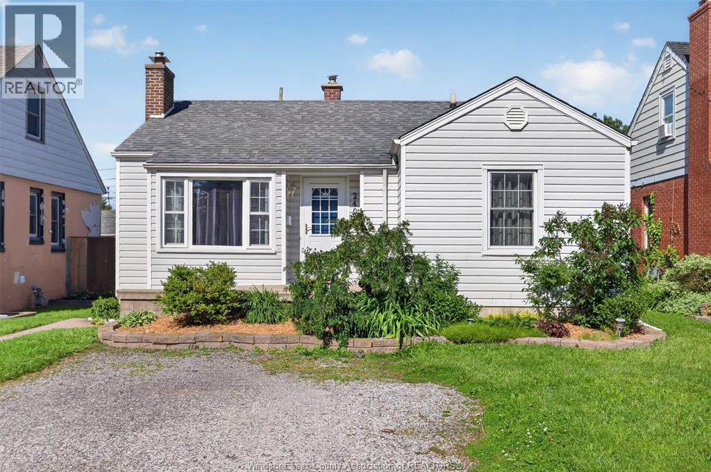 2406 Byng, Windsor — primary photograph