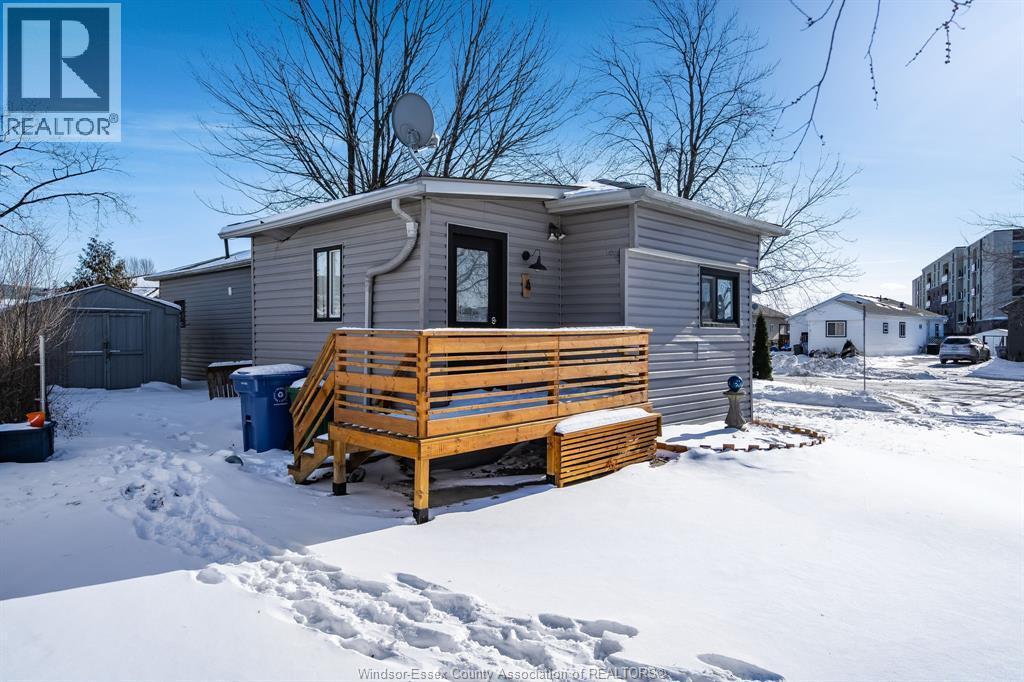 Single Family — 4 Cedar Crescent, McGregor, Ontario