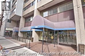 Single Family — 380 Pelissier, Windsor, Ontario