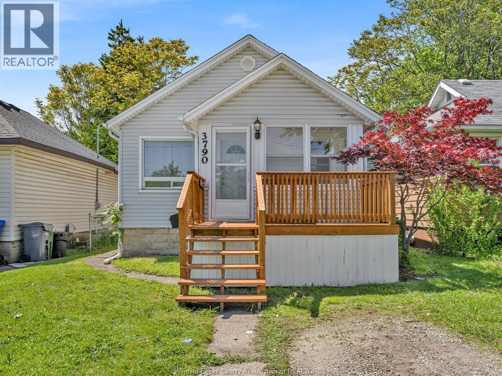 3790 Glenfield, Windsor — photograph 3