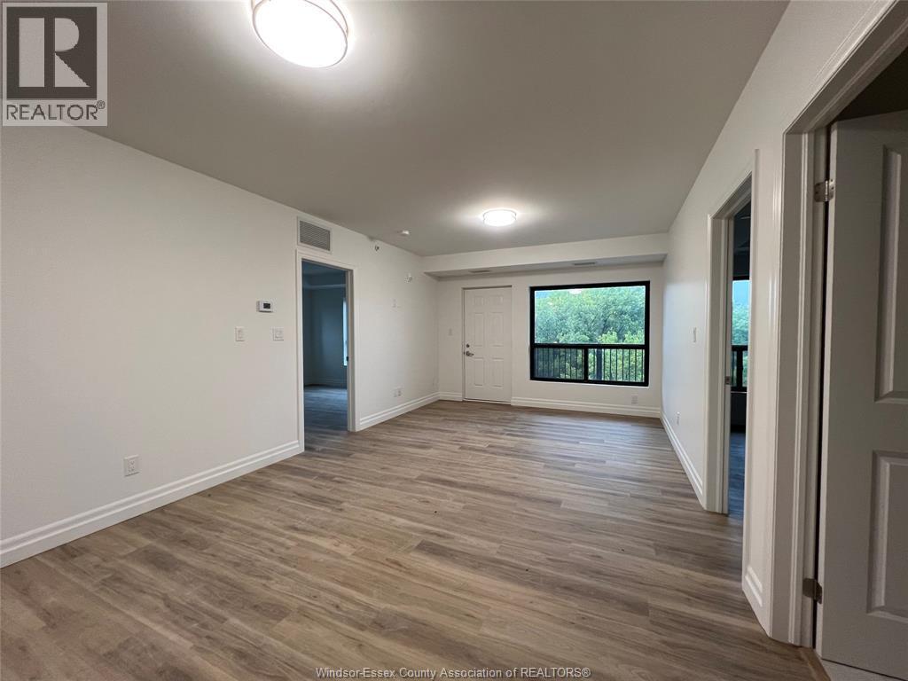 3370 Stella Crescent #531, Windsor — photograph 3
