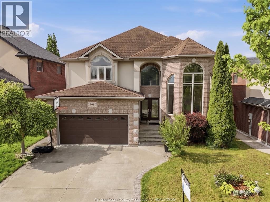 Single Family — 769 Massimo Crescent, Windsor, Ontario