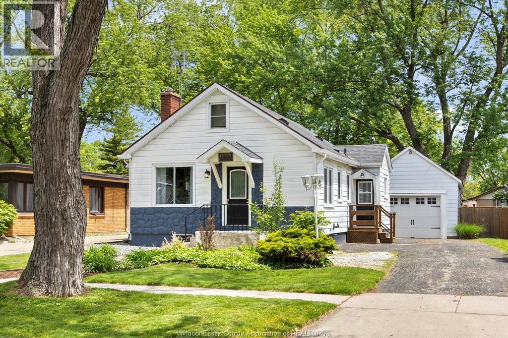 Single Family — 1034 Homedale, Windsor, Ontario