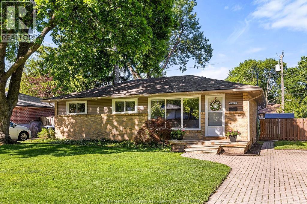 Single Family — 3662 Askin Avenue, Windsor, Ontario