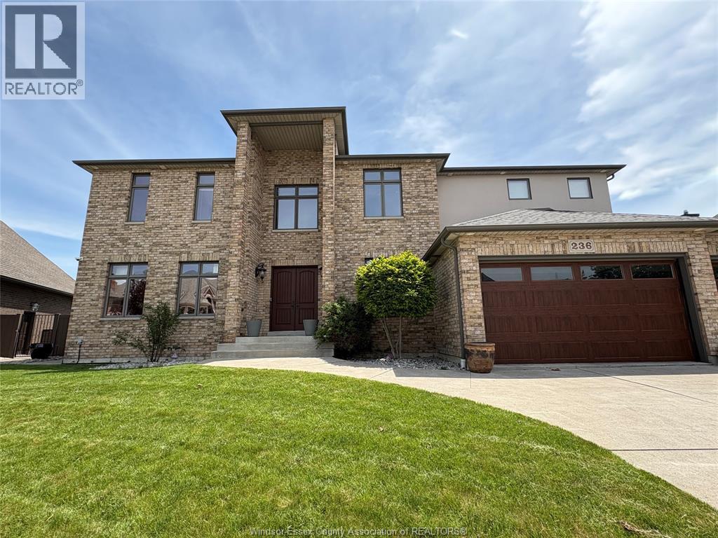Single Family — 236 Shoreview Circle, Windsor, Ontario