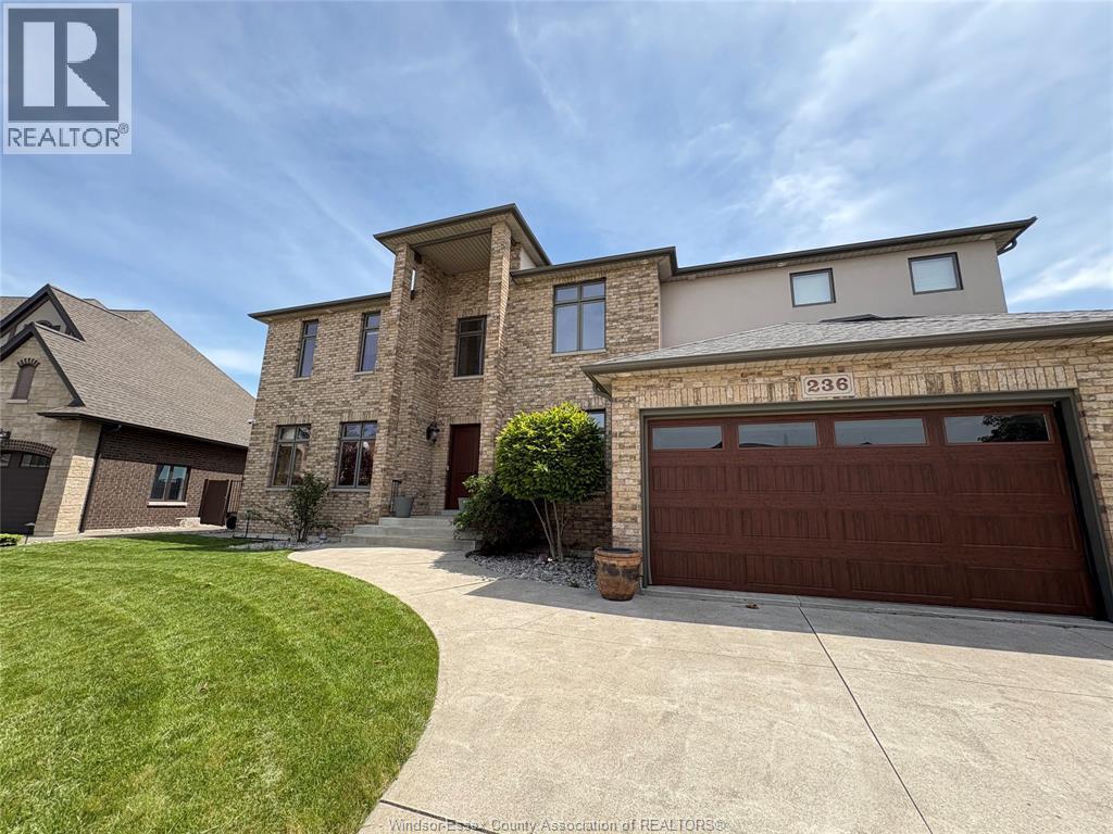 236 Shoreview Circle, Windsor — photograph 2
