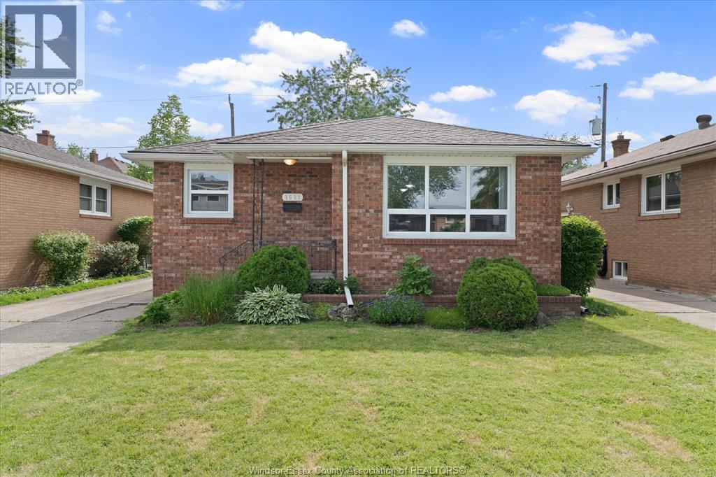 Single Family — 1531 Labadie, Windsor, Ontario