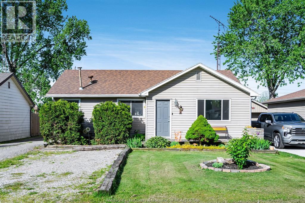 Single Family — 6 Standaert Road, Chatham, Ontario