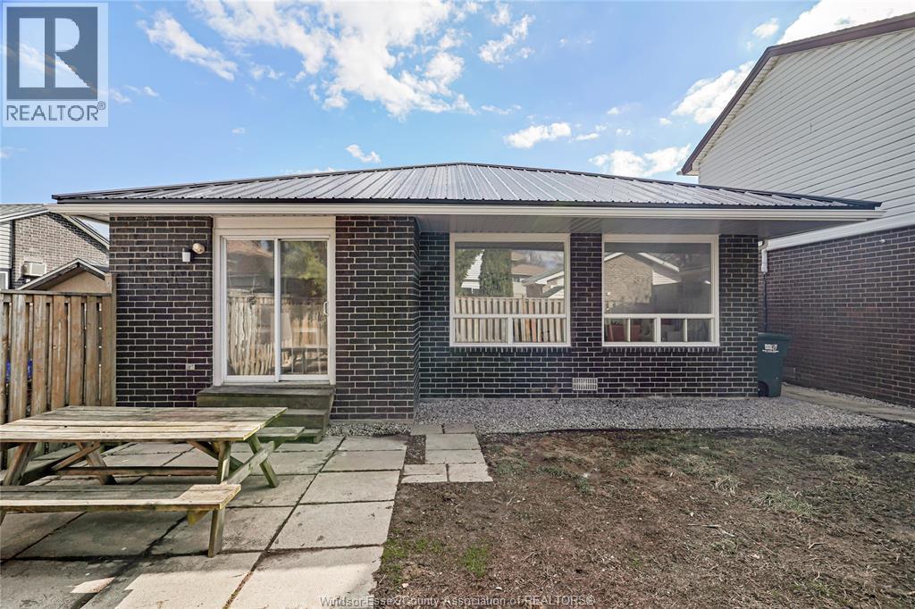 Single Family — 9190 Blencarn Court, Windsor, Ontario