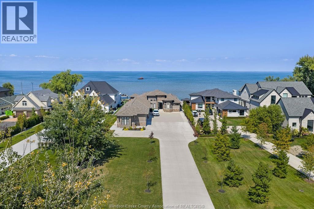 Single Family — 1014 Lilydale, Lakeshore, Ontario